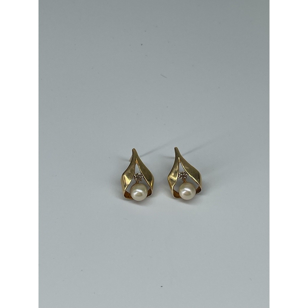 Vintage 14K Gold Pearl & Diamond Stud Earrings Estate Jewelry‎